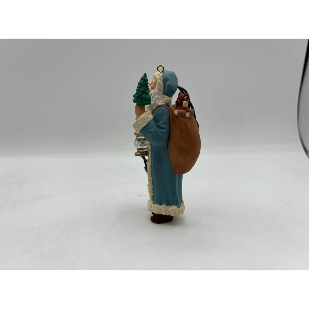 Hallmark Keepsake Ornament 1991 Vintage Father Christmas Magic Flickering Light